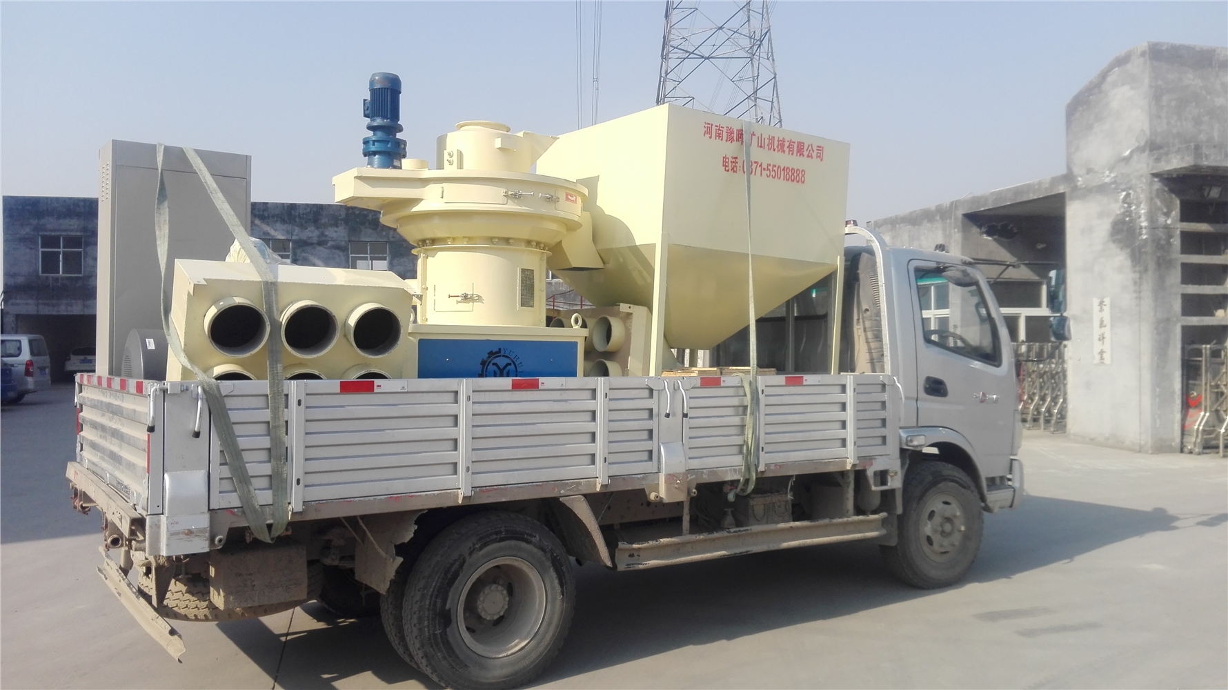 新型生物質(zhì)顆粒機(jī)多少錢(qián)一臺(tái)？